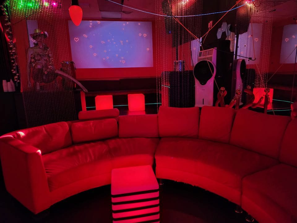Lounge and dance floor