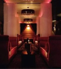 Trapeze Atlanta main lounge and seating area in Atlanta, Georgia