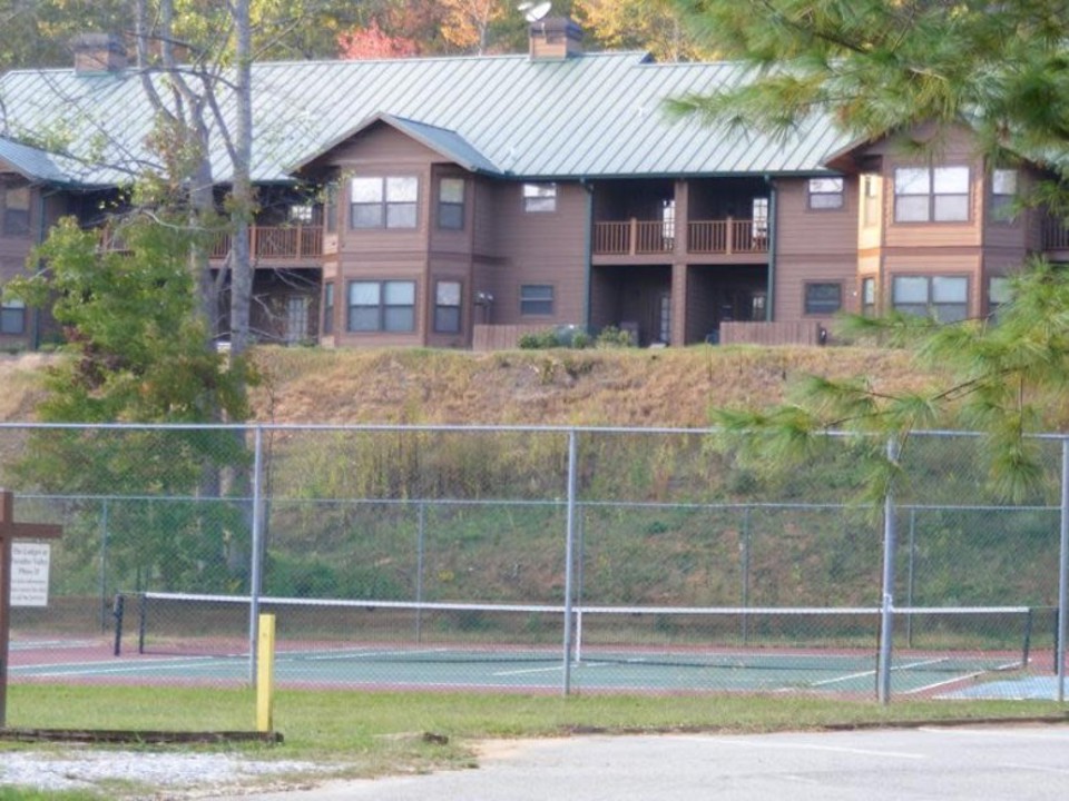 Paradise Valley Resort & Club buildings overlooking the tennis courts