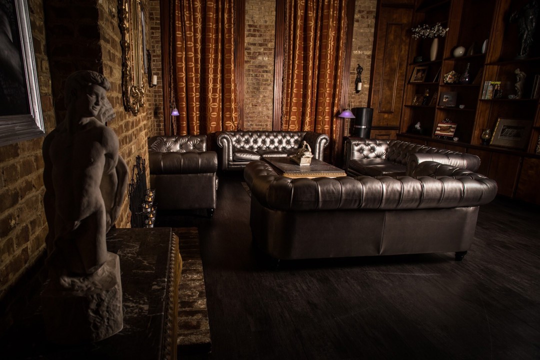 Lounge seating and colorful interior décor