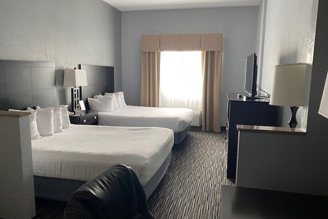 Guest room