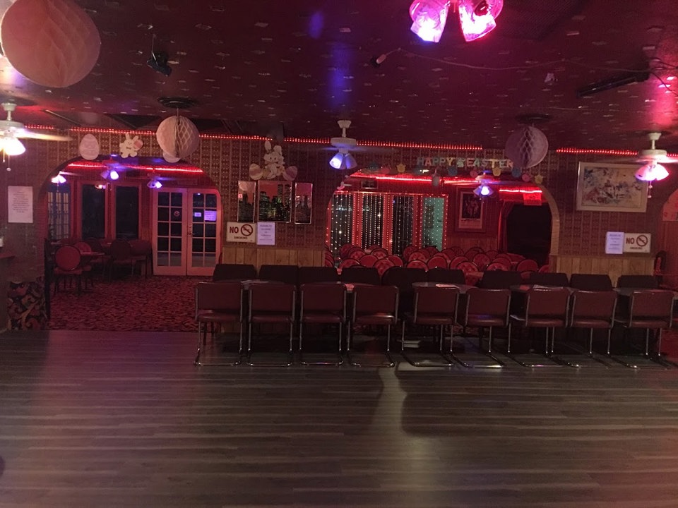Dance floor and lounge