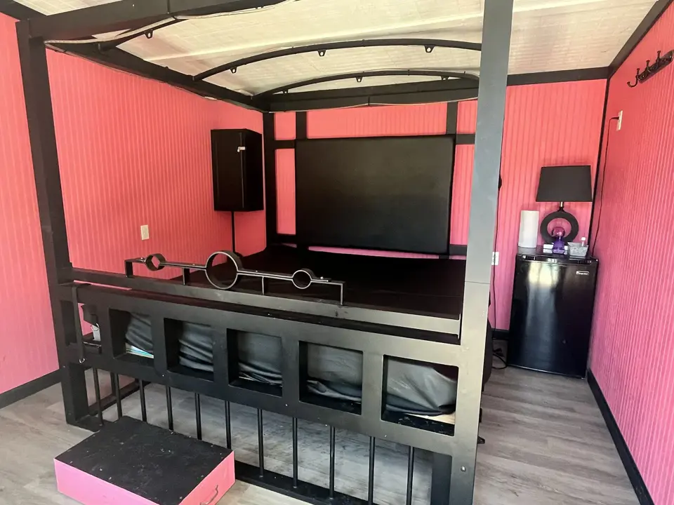 Pink Room interior